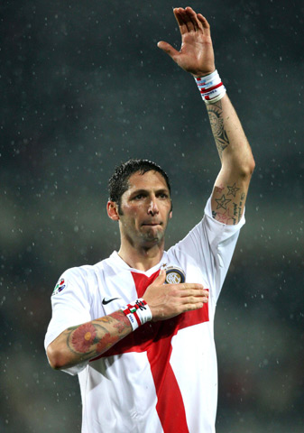 德天空：阿森纳和米兰有意里特尔