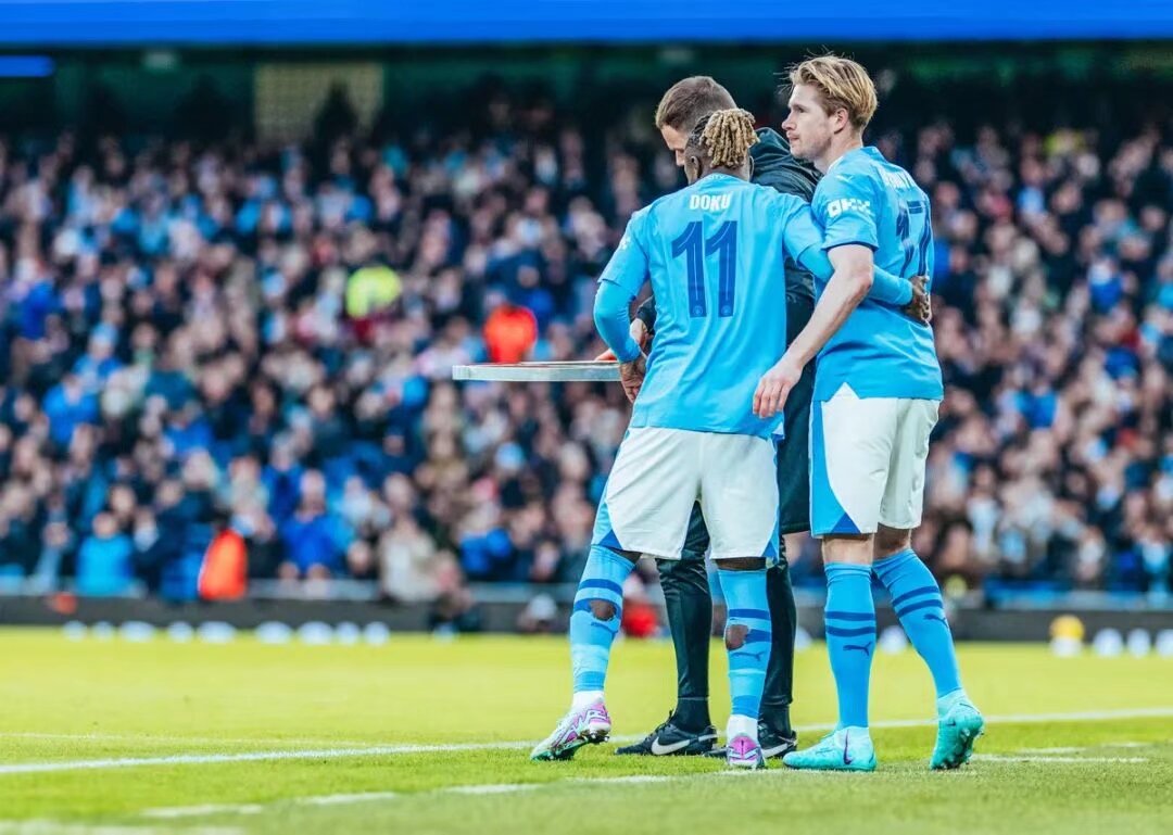 不是剧本！布克+狄龙掀翻杜兰特领衔火箭，西部半程最大黑马诞生