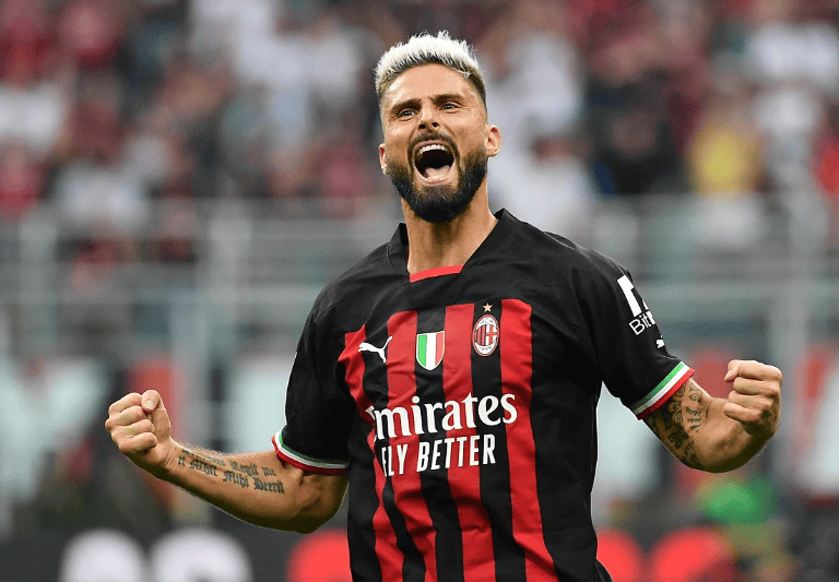 体坛联播｜坎塞洛租借加盟巴萨，格瓦迪奥尔右腿胫骨骨折