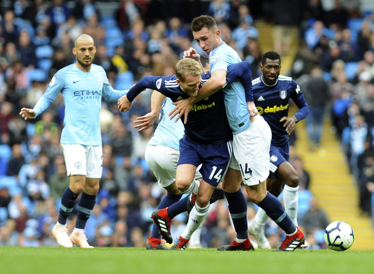 [中超]刘洋左路精准传中 谢文能撞射破门