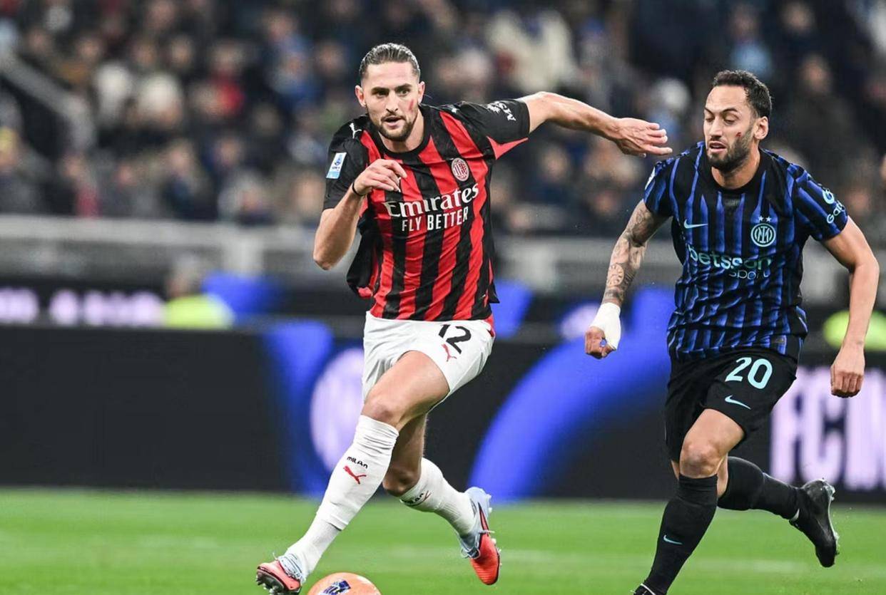 西甲焦点：巴萨梅西帽子戏法3-1击败马德里竞技